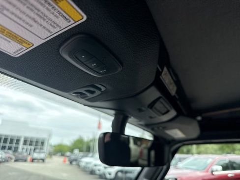 Certified 2021 Jeep Wrangler Unlimited Sahara image 43