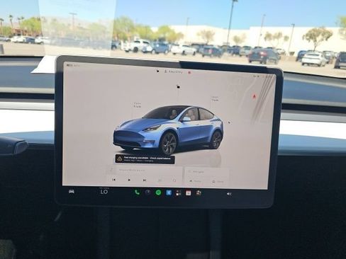 Used 2024 Tesla Model Y Long Range RWD image 10
