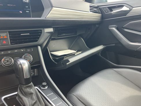 Used 2020 Volkswagen Jetta SEL FWD image 23