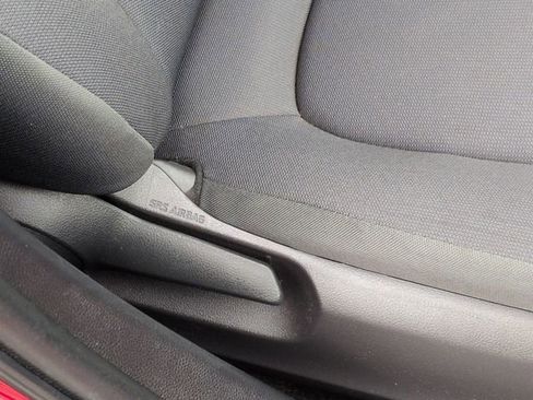 Used 2022 Toyota Corolla LE image 49