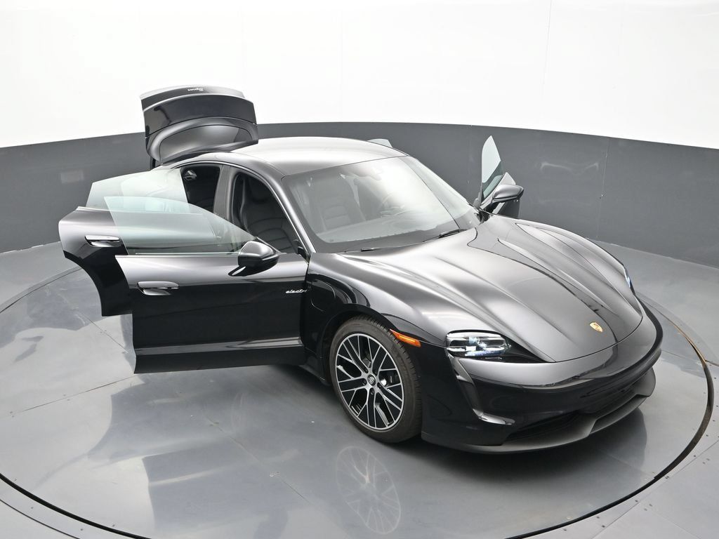 Certified 2023 Porsche Taycan w/ Premium Package RWD image 32