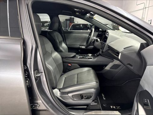 Used 2026 Lexus RZ 350e 2WD w/ Accessory Package (Z1) image 10