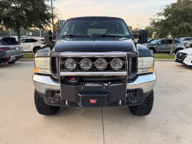 Used 2002 Ford Excursion XLT AWD/4WD image 2