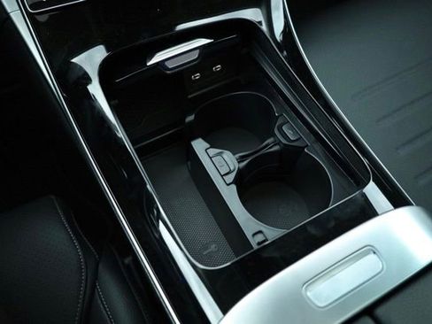 New 2026 Mercedes-Benz C 300 Sedan image 23