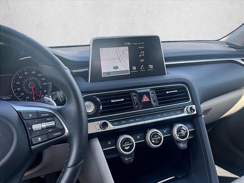 Used 2020 Genesis G70 2.0T w/ Elite Package RWD image 8
