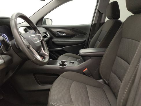 Used 2024 GMC Terrain SLE FWD image 17