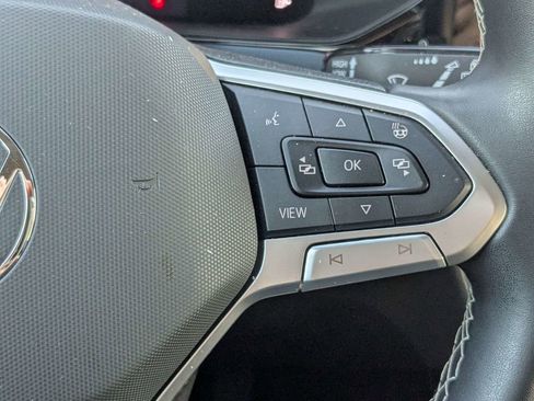 Used 2024 Volkswagen Taos SE image 27