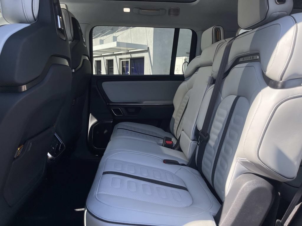 Used 2024 Rivian R1S Adventure Dual AWD/4WD image 17