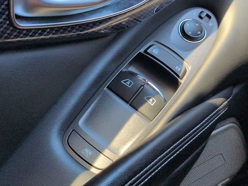 Used 2017 INFINITI Q60 Red Sport 400 image 25