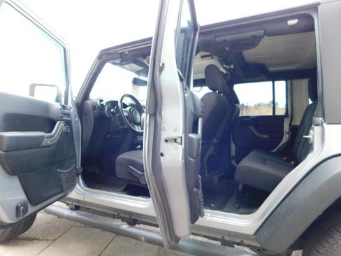 Used 2014 Jeep Wrangler Unlimited Sport w/ Quick Order Package 24S AWD/4WD image 14