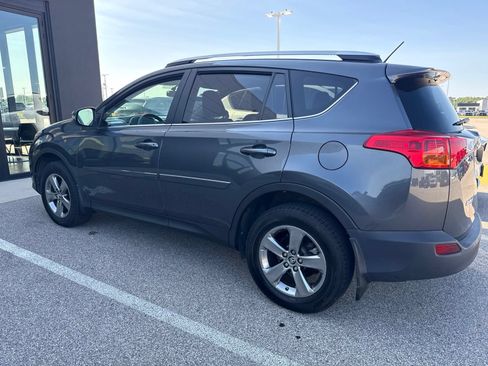 Used 2015 Toyota RAV4 XLE AWD/4WD image 4