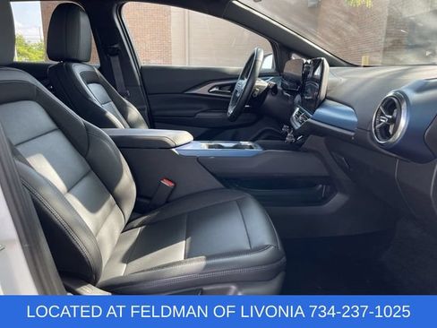 Certified 2024 Chevrolet Equinox EV LT FWD image 26