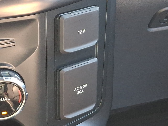 Used 2025 Ford F150 Raptor AWD/4WD image 17