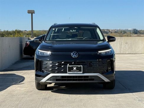 New 2026 Volkswagen Tiguan SE image 5