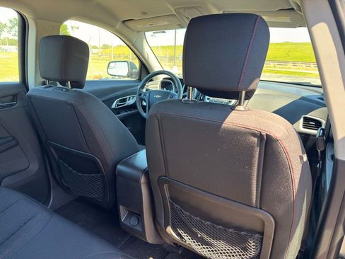 Used 2013 Chevrolet Equinox LS FWD image 24