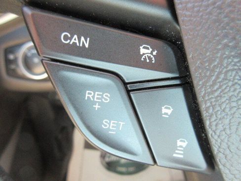 Used 2019 Ford Escape Titanium FWD image 23