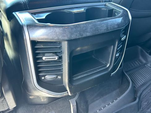 Used 2021 RAM 1500 Big Horn RWD image 32