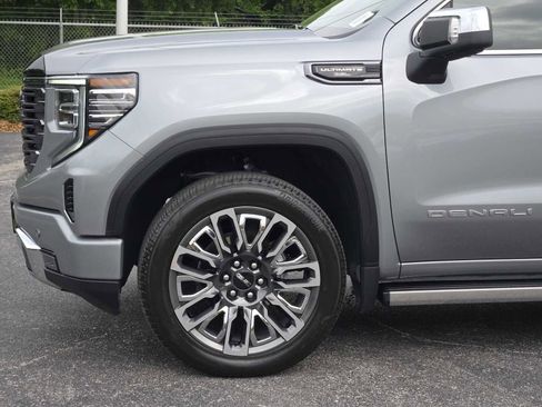 Used 2025 GMC Sierra 1500 Denali Ultimate AWD/4WD image 8