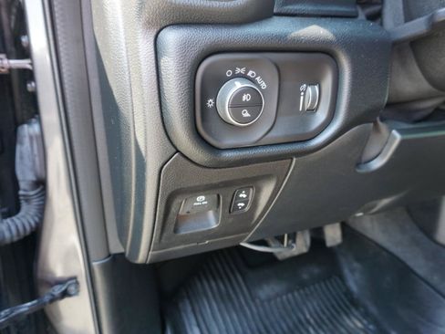 Used 2022 RAM 1500 Big Horn AWD/4WD image 19