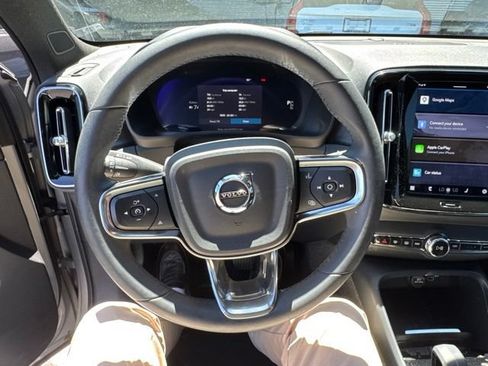 Used 2024 Volvo XC40 Recharge Ultimate w/ Protection Package Premier AWD/4WD image 7