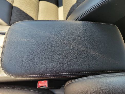 Used 2017 Chevrolet Impala LT image 20