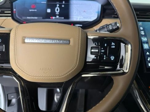 Used 2025 Land Rover Range Rover Sport Autobiography AWD/4WD image 17