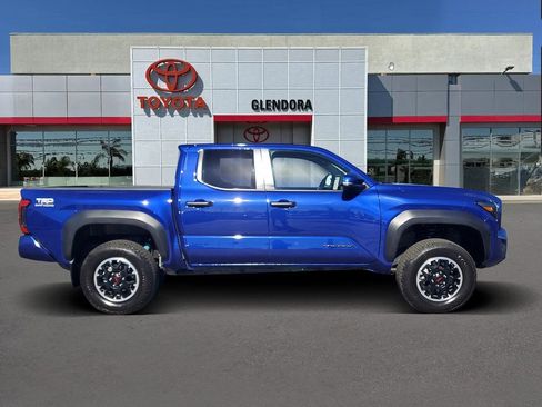 Certified 2024 Toyota Tacoma TRD Off-Road w/ TRD Off Road Upgrade Package image 2