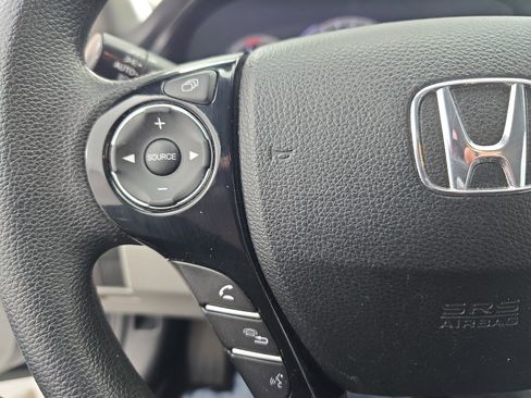 Used 2016 Honda Accord LX image 16