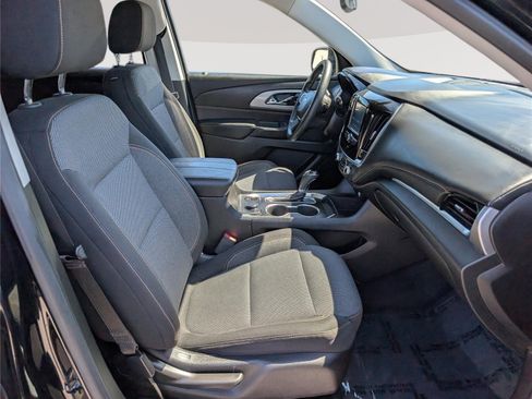 Used 2018 Chevrolet Traverse LS FWD image 11