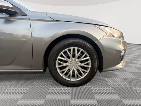 Used 2022 Nissan Altima 2.5 S FWD image 29
