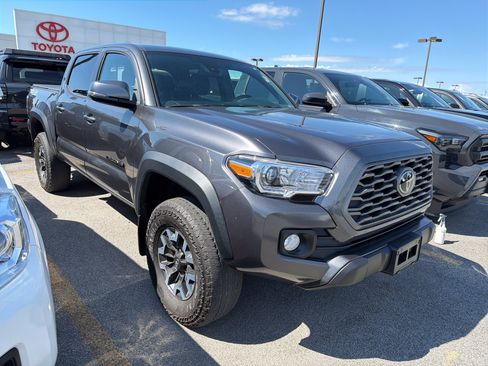 Used 2023 Toyota Tacoma TRD Off-Road AWD/4WD image 2