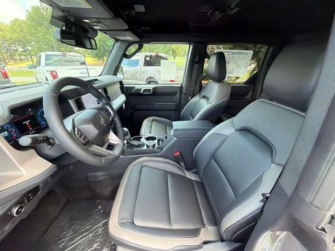 New 2026 Ford Bronco Outer Banks AWD/4WD image 8