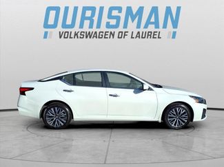 Used 2023 Nissan Altima 2.5 SV video 2