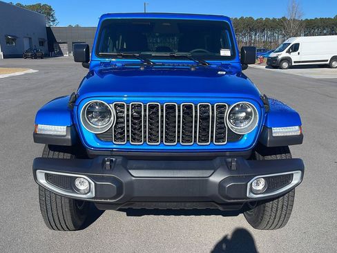 New 2026 Jeep Wrangler Unlimited Sahara AWD/4WD image 2