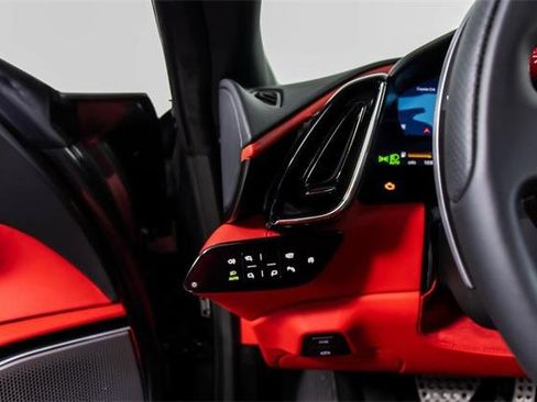 Certified 2024 Ferrari Roma image 36