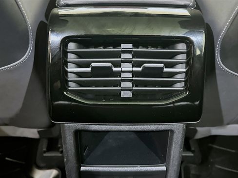 Used 2023 Volkswagen ID.4 Pro S image 28