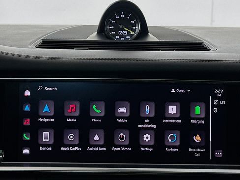 Used 2023 Porsche Panamera 4 Platinum Edition image 12