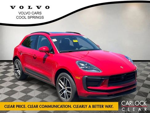 Used 2023 Porsche Macan AWD/4WD image 1