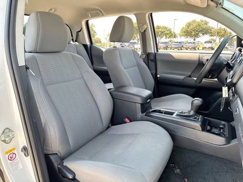 Used 2019 Toyota Tacoma SR w/ SR Convenience Package RWD image 23