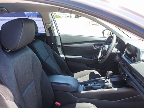 Certified 2023 Honda Accord LX image 17
