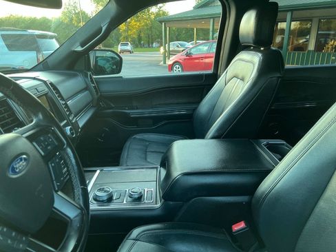 Used 2018 Ford Expedition Limited image 10