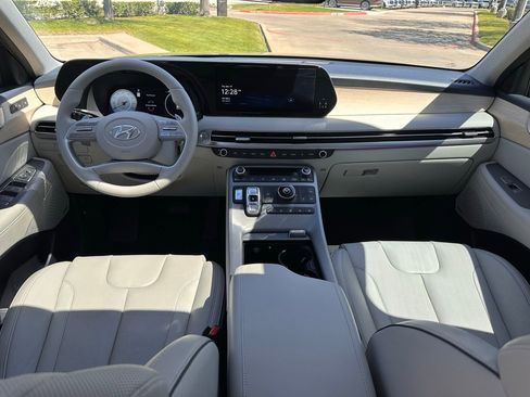 Used 2025 Hyundai Palisade Limited image 21