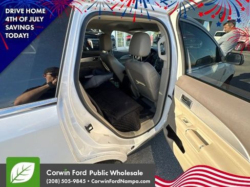 Used 2013 Lincoln MKX AWD image 11