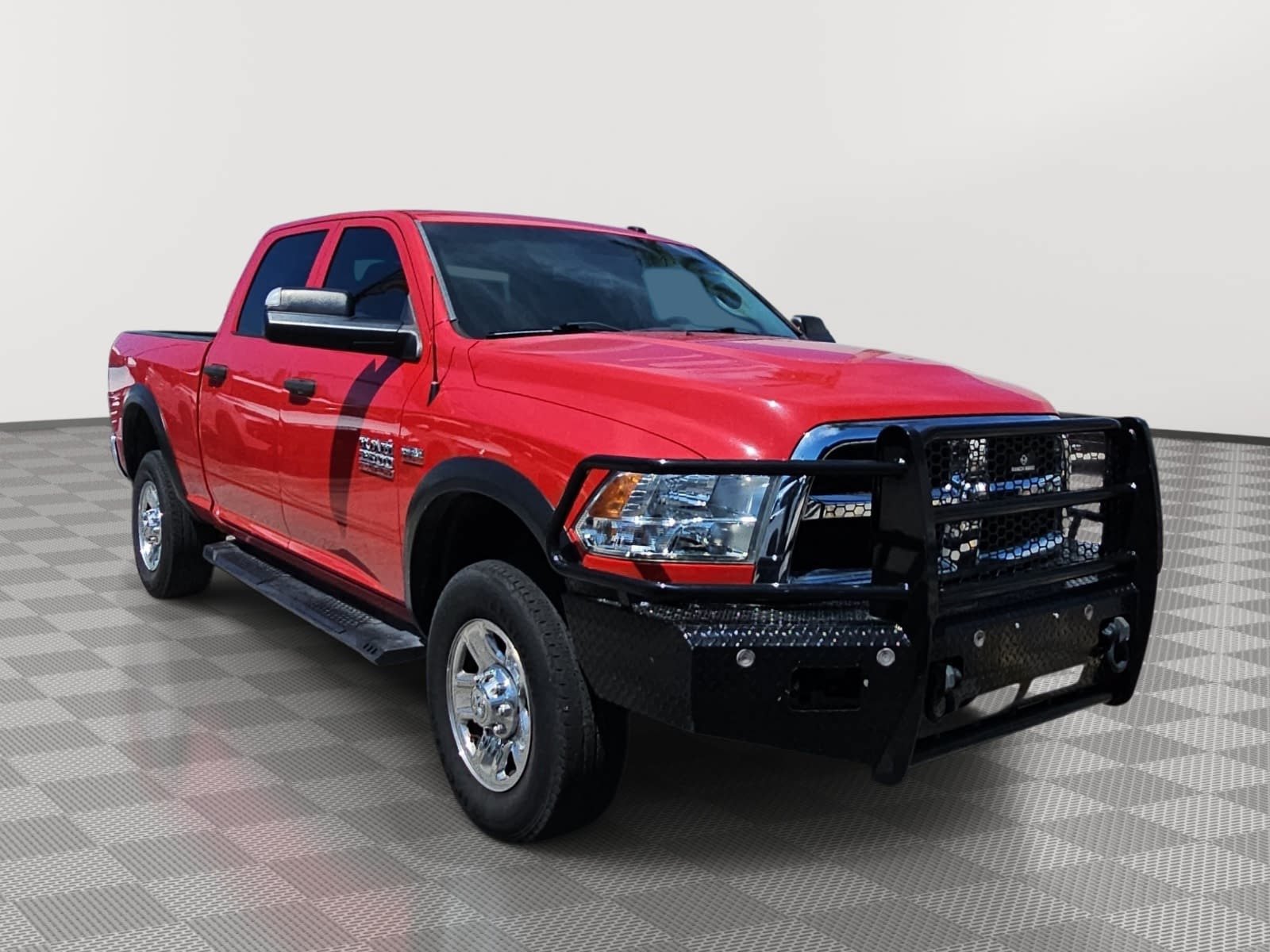 Used 2018 RAM 2500 Tradesman w/ Chrome Appearance Group AWD/4WD image 2