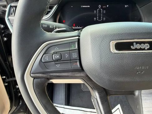 Used 2023 Jeep Grand Cherokee L Limited RWD image 20