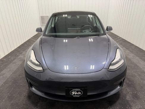 Used 2020 Tesla Model 3 Performance image 2