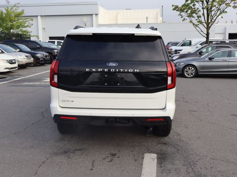 Used 2025 Ford Expedition Active RWD image 20