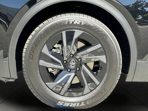 New 2026 Toyota C-HR AWD/4WD image 33