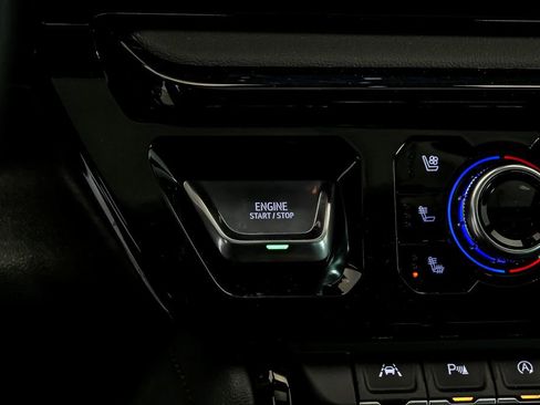 New 2026 GMC Sierra 1500 AT4 w/ Technology Package AWD/4WD image 16