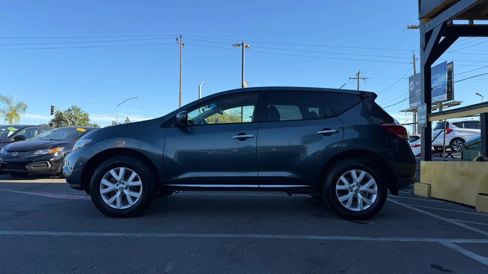 Used 2013 Nissan Murano S FWD image 8
